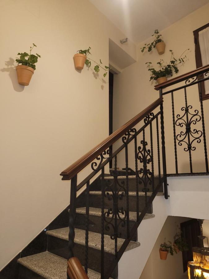 רונדה Habitaciones La Flamenka מראה חיצוני תמונה
